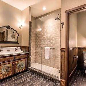 Terrace King Suite
